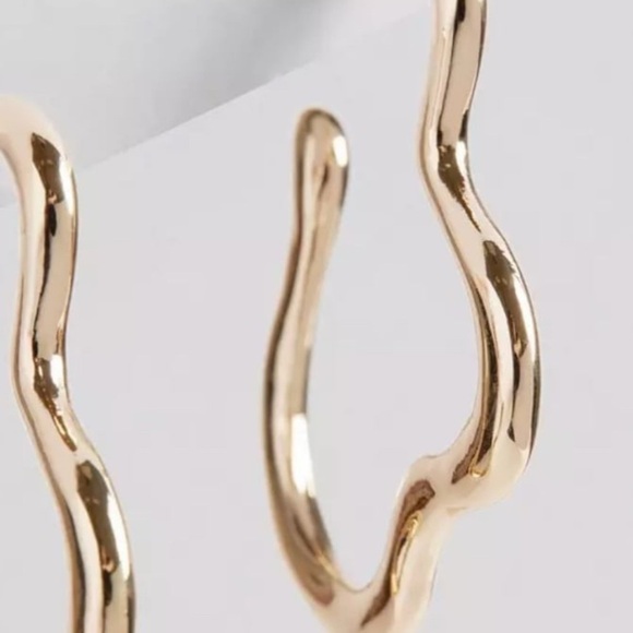 Torrid Gold Wave Earrings - Picture 2 of 4